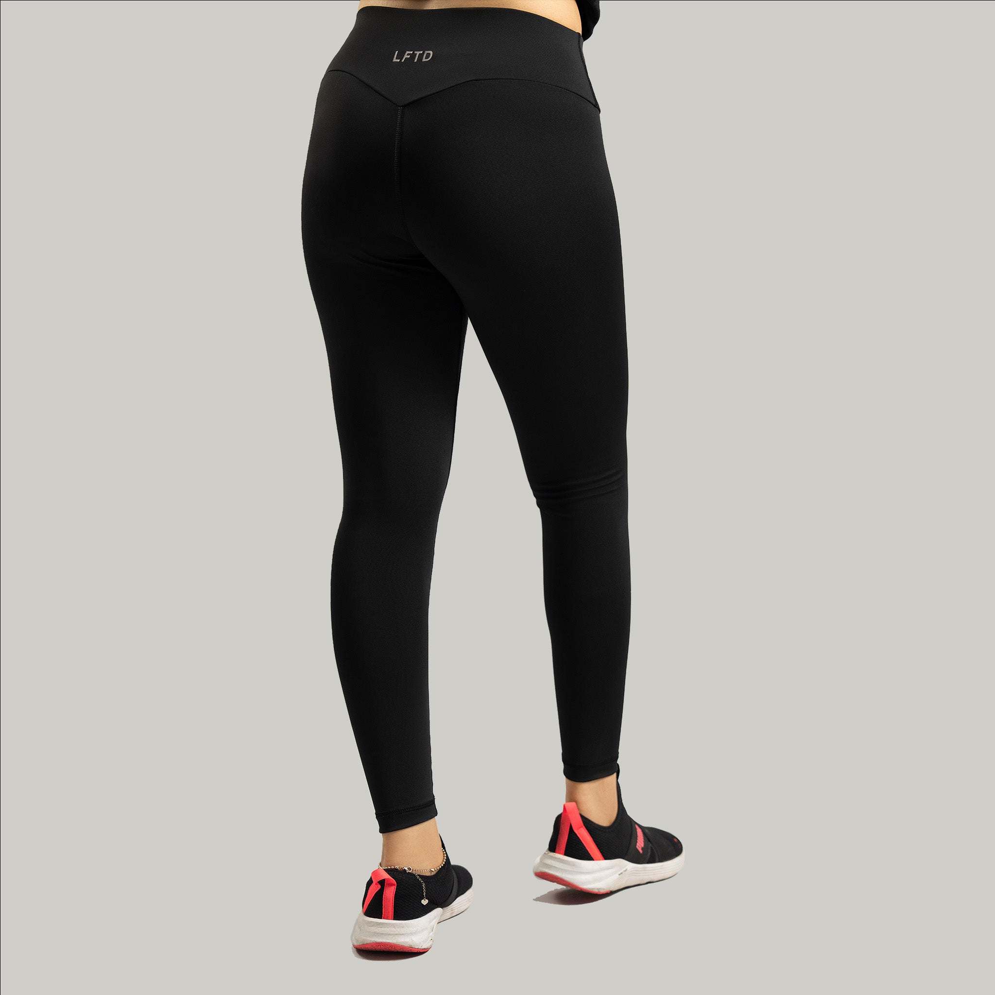 Toned - Black