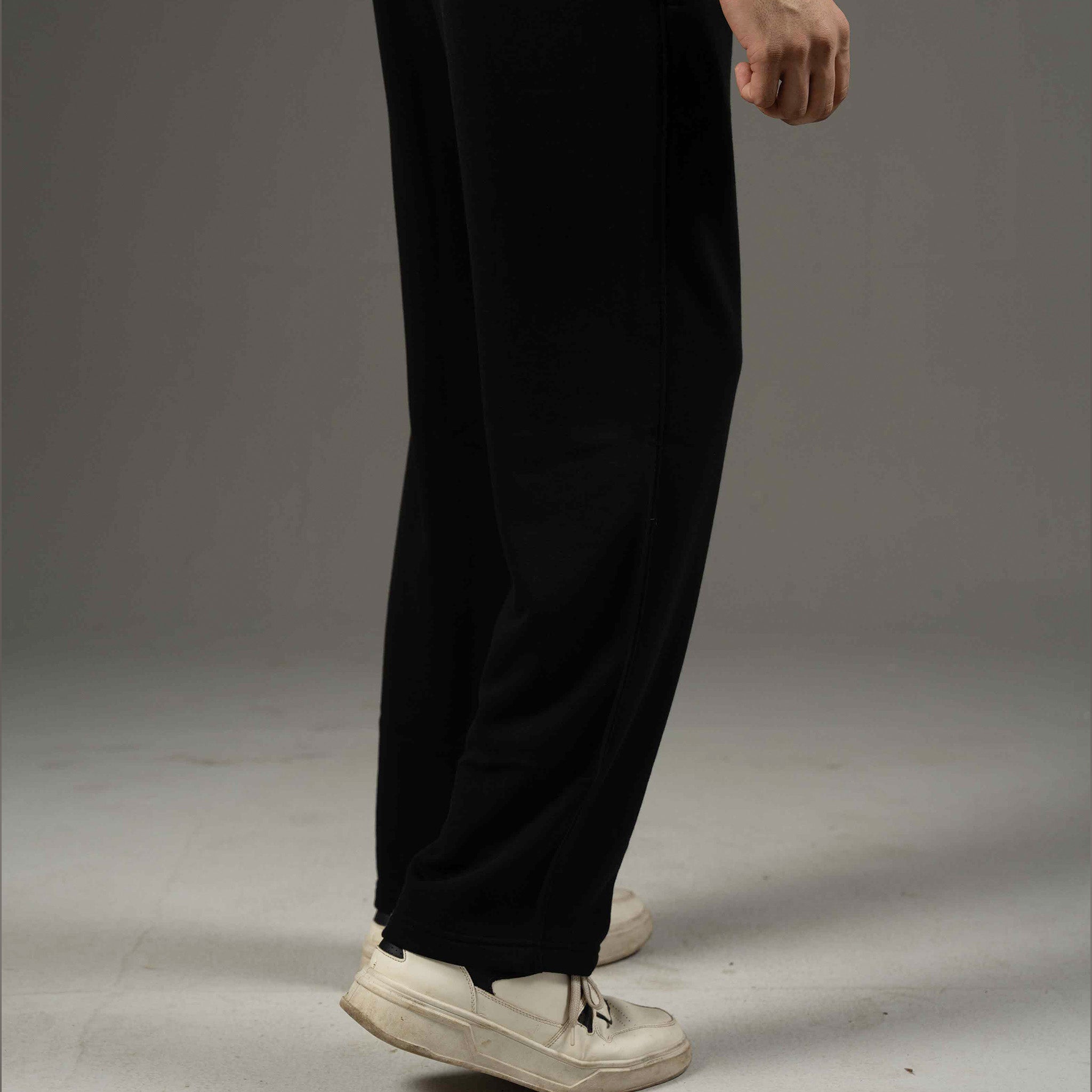 Base Straight Fit - Black